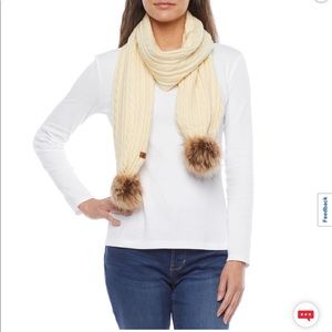 NWT Ivory Scarf #459